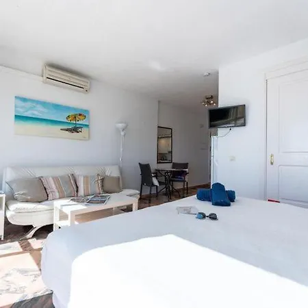 Apartament Charming Apartment For Coastal Adventures *