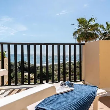 Charming Apartment For Coastal Adventures Estepona