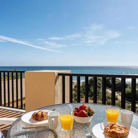 Charming Apartment For Coastal Adventures Apartament *