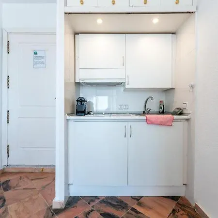 公寓 Charming Apartment For Coastal Adventures