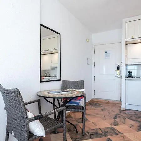 Charming Apartment For Coastal Adventures 公寓 埃斯特波纳