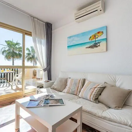 Charming Apartment For Coastal Adventures Daire *