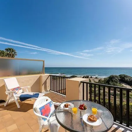 Charming Apartment For Coastal Adventures Estepona